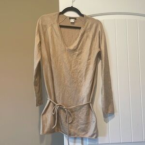 Women’s sweater top